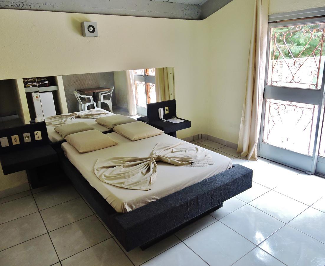 Hotel Comodoro De Livramento Santana do Livramento Exteriör bild